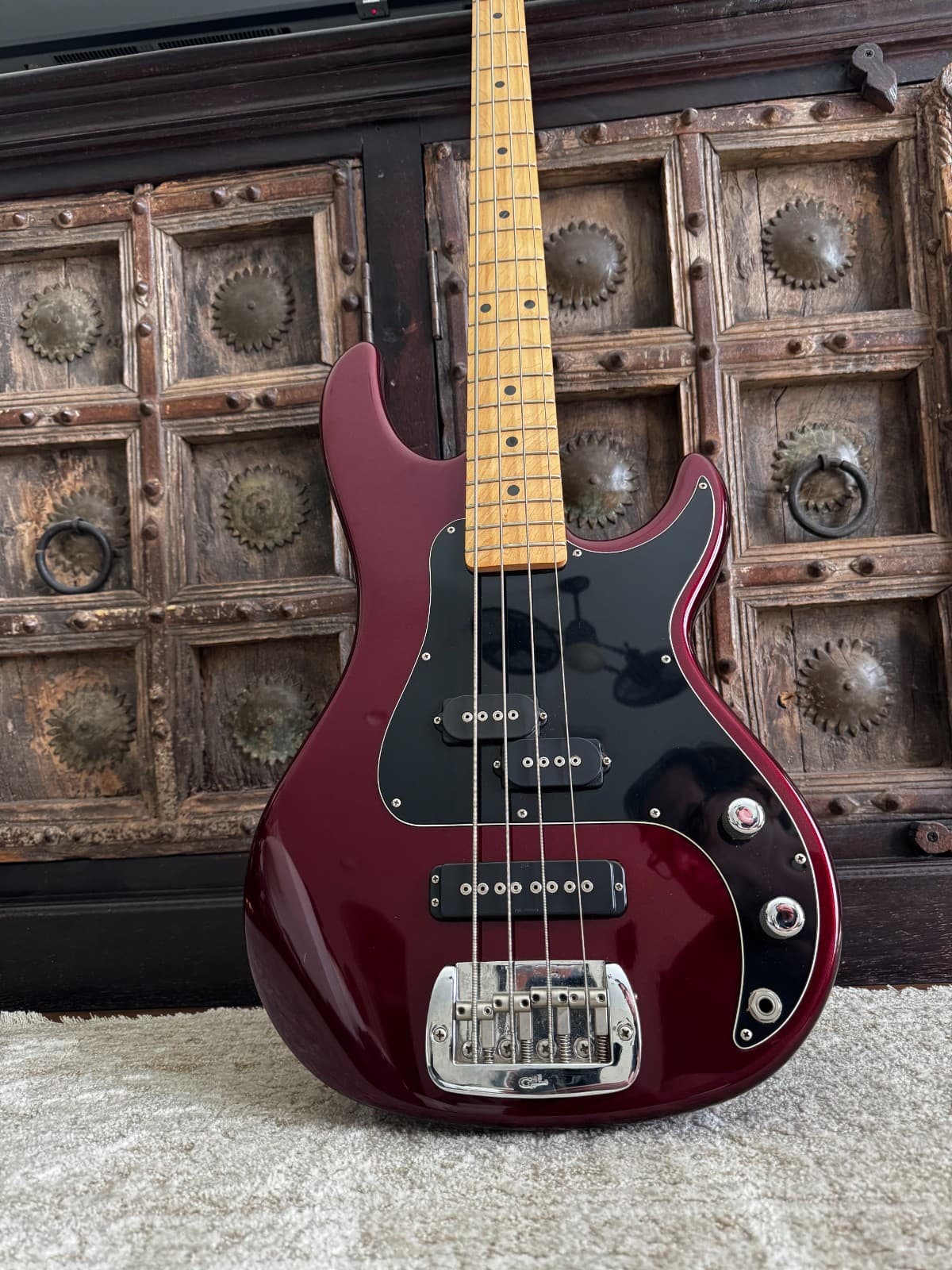 G&L Series SB-2 Bass with Maple Fretboard Mid 1995 - Fullerton Red