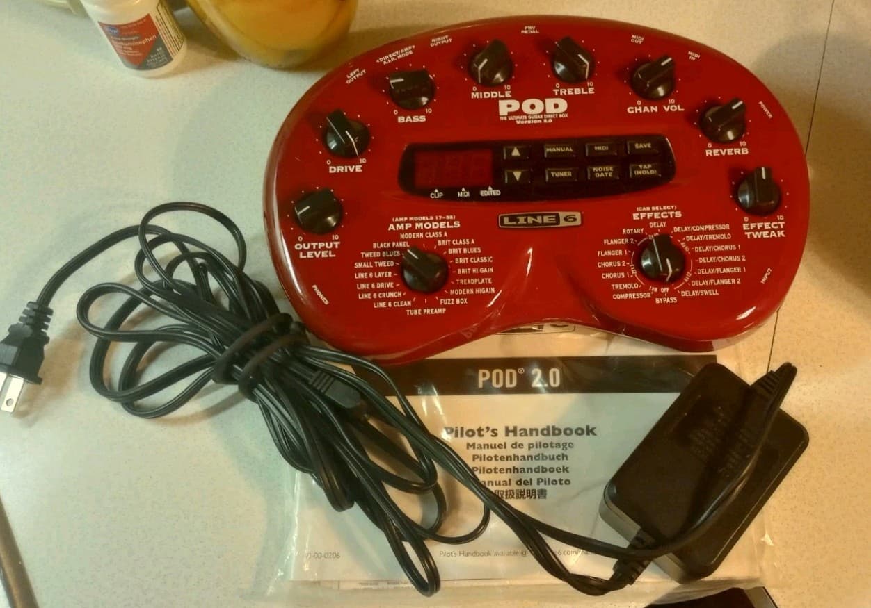 Line 6 POD 2.0 Multi-Effects Guitar Effect Pedal Bass W Original Cord And Papers