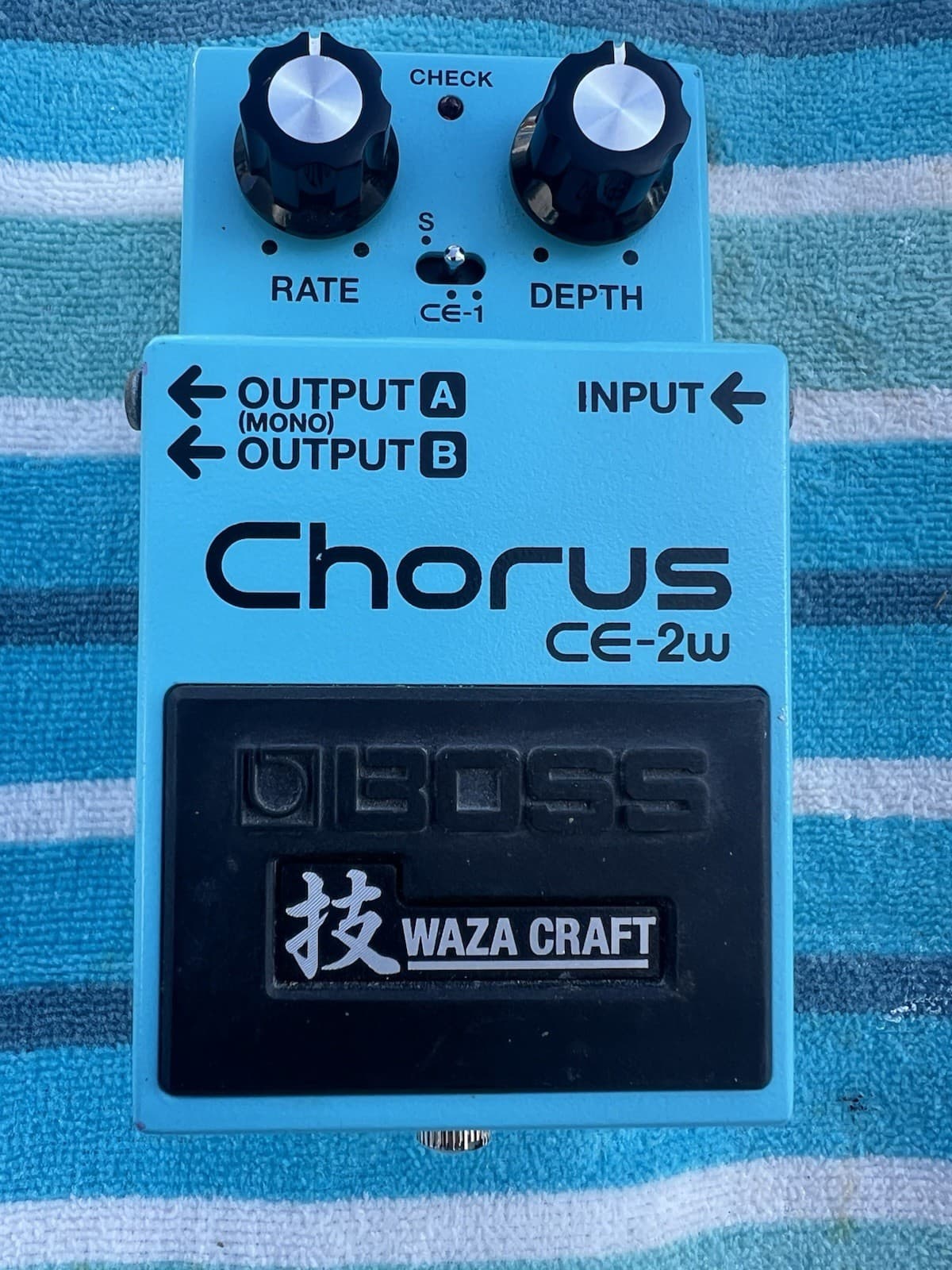 Boss CE-2W Waza Craft Chorus Guitar Pedal Pre-owned
