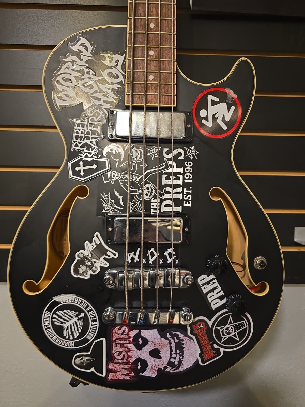 Ibanez Artcore AGB200 Hollowbody Bass Guitar Black Flat