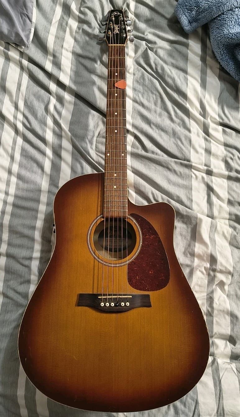 Seagull Acoustic Guitar, Cedar Top Cherry Back And Sides-Handmade In Canada.