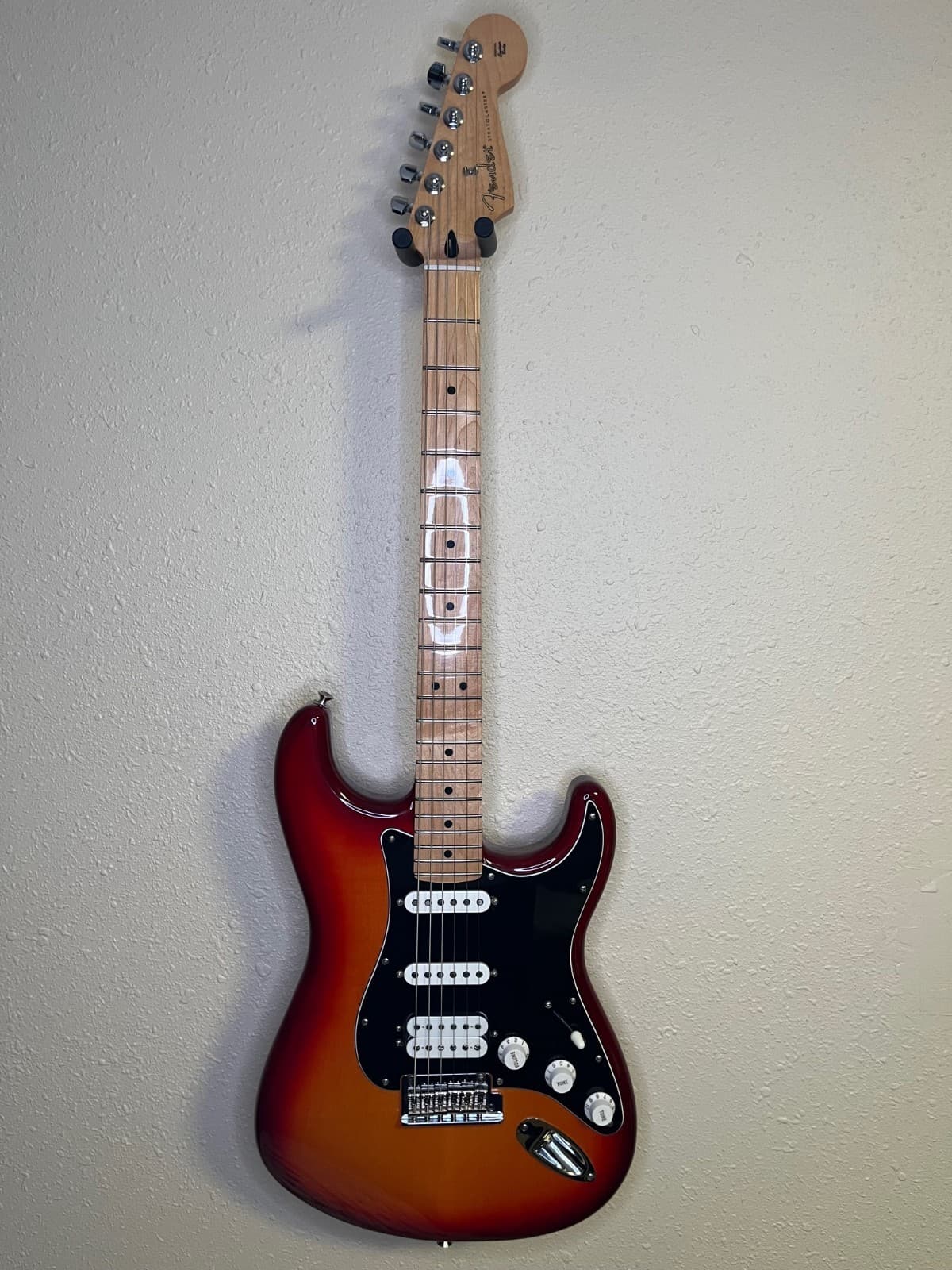 Fender Player Plus Top HSS Stratocaster 2021 - Cherry Burst Electric Guitar