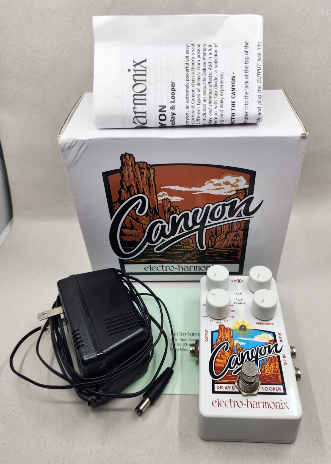 Electro-Harmonix Canyon Delay and Looper Guitar Effects Pedal