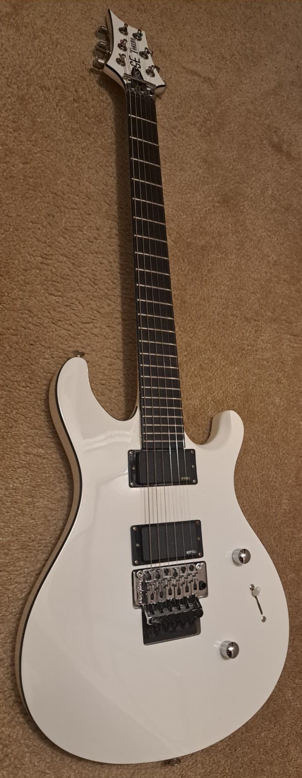 PRS SE Torero Guitar, EMG's, Floyd Rose, Bright White, Gig Bag, Excellent!