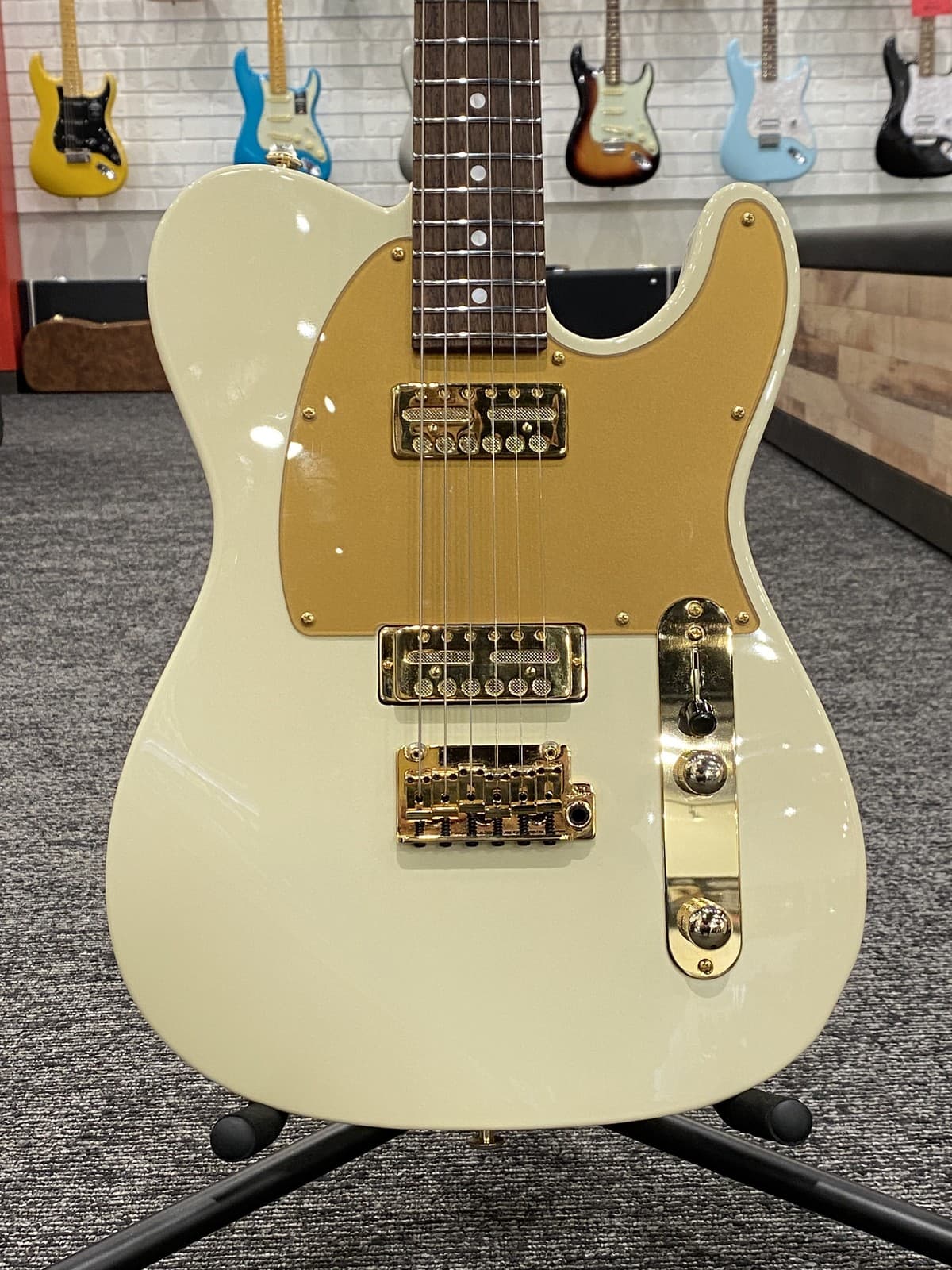 Excellent Suhr Classic T Gold Foil Mateus Asato Signature Electric Guitar, Rosew