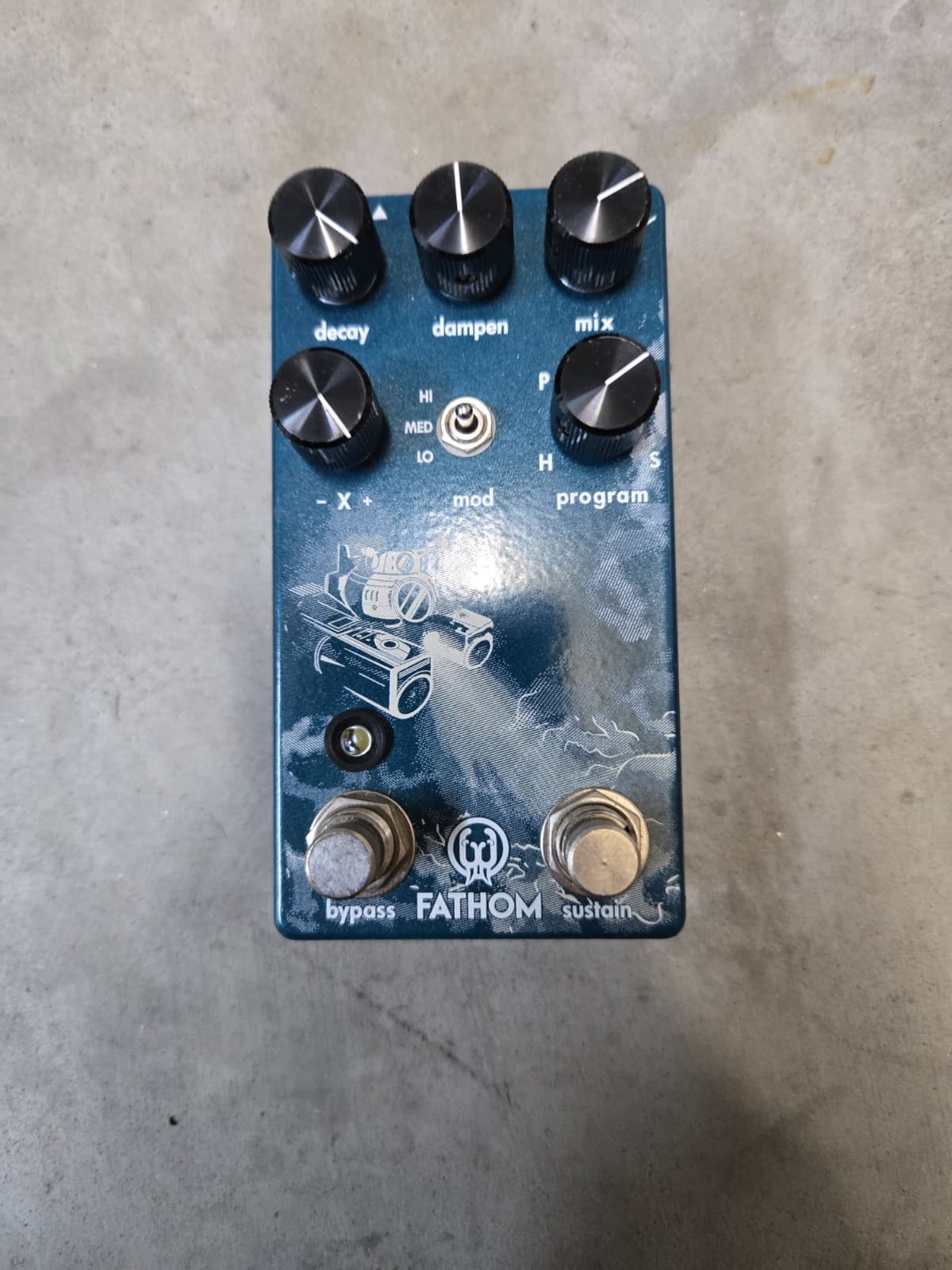 Walrus Audio Fathom Multi-Function Reverb Hall Plate Lo-Fi Guitar Effects Pedal