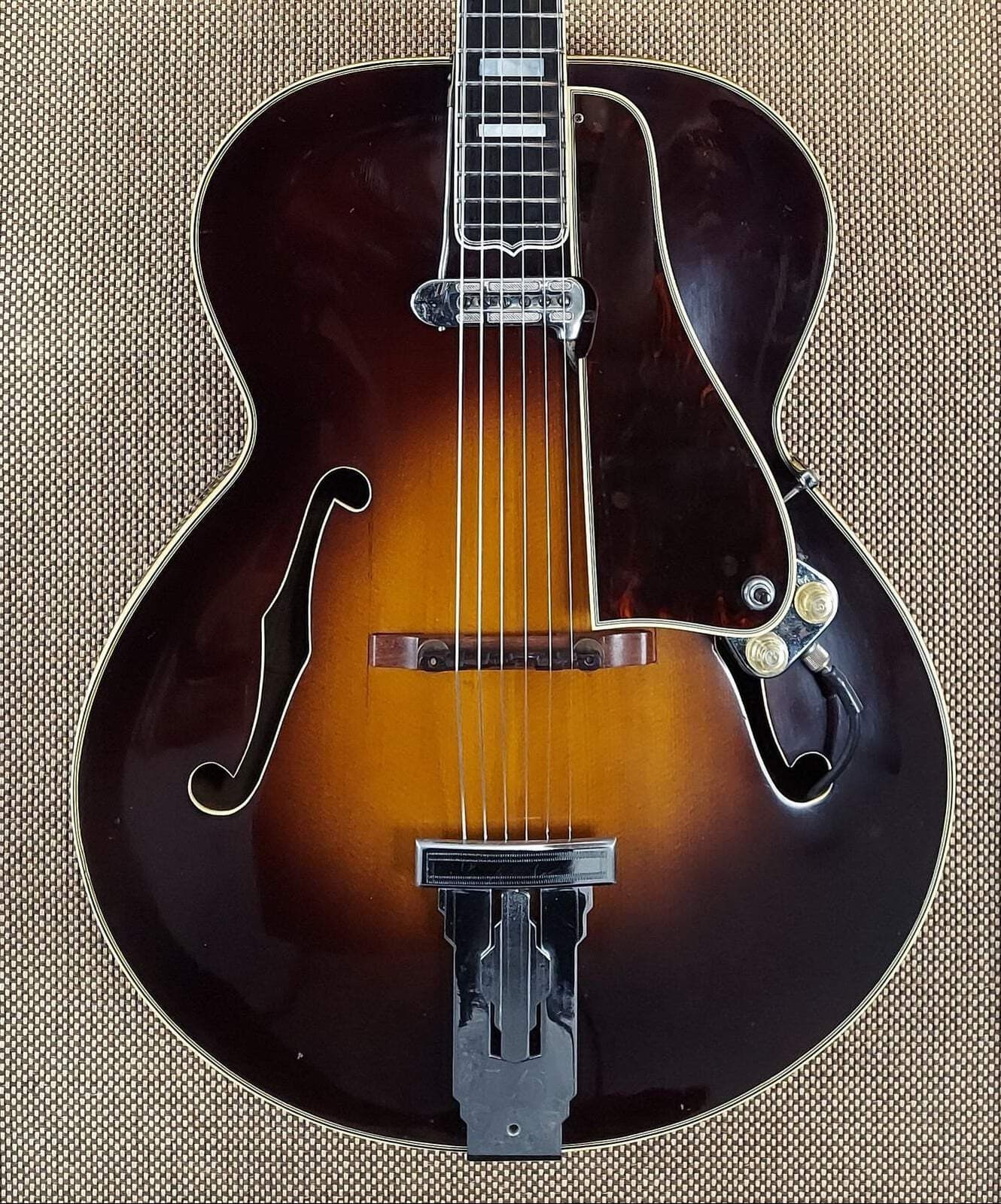 1945 Gibson L-5 Sunburst Vintage Icon, Exceptional Player (A-23)