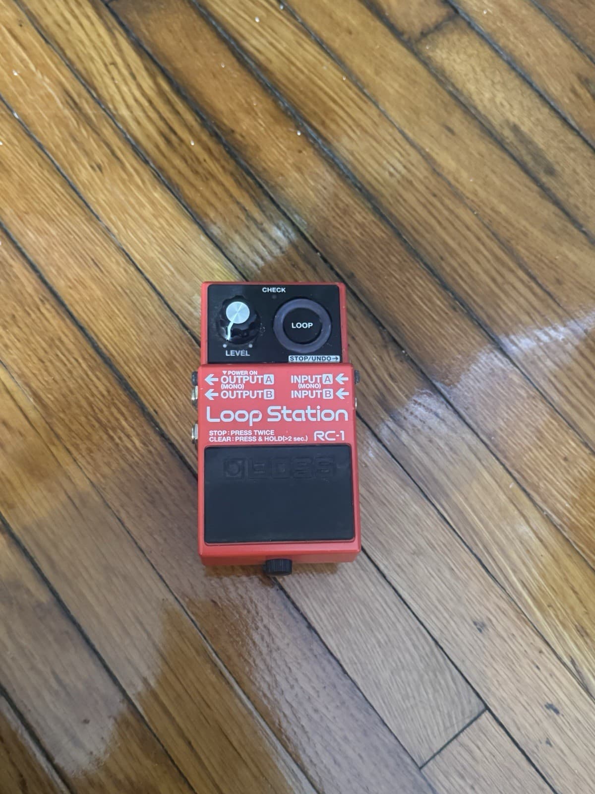 Boss RC-1 Loop Station Looper Pedal for Electric, Acoustic, Bass Guitar