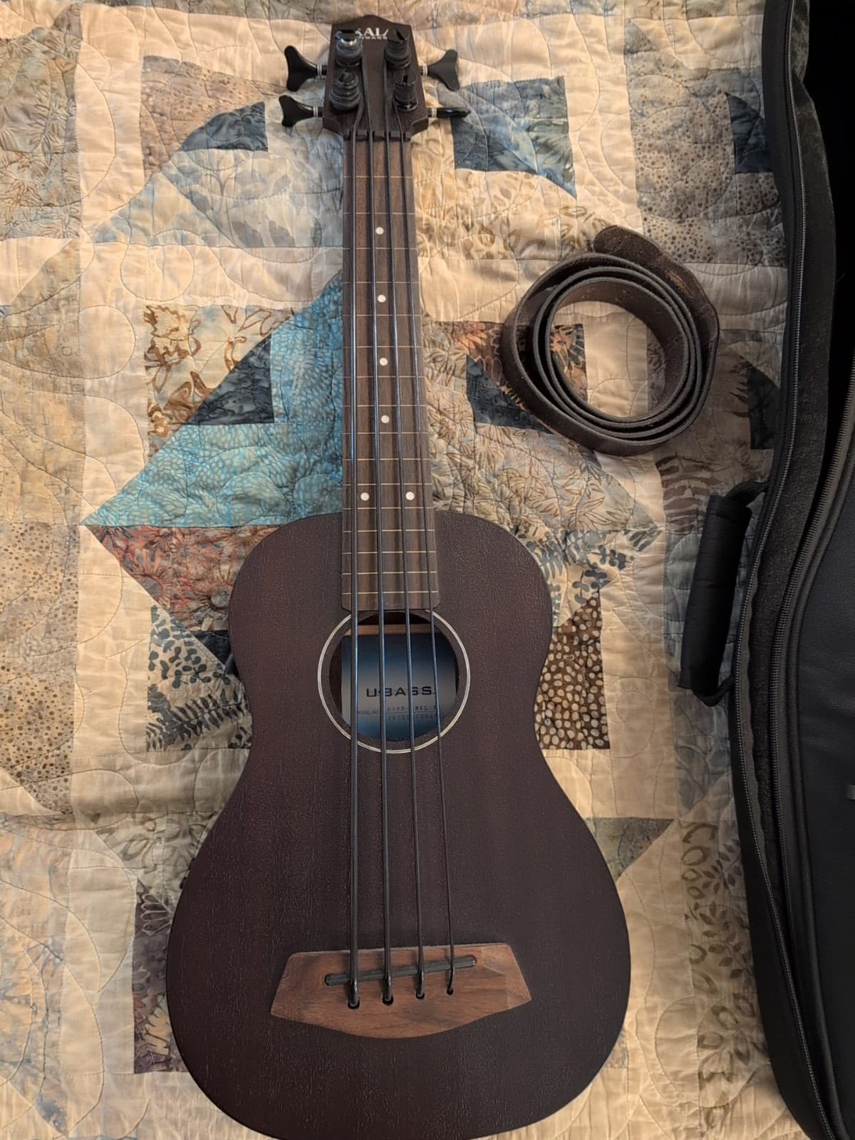 KALA U-Bass Mahogany Acoustic-Electric Fretless Bass W/ Tuner and Active Pickup