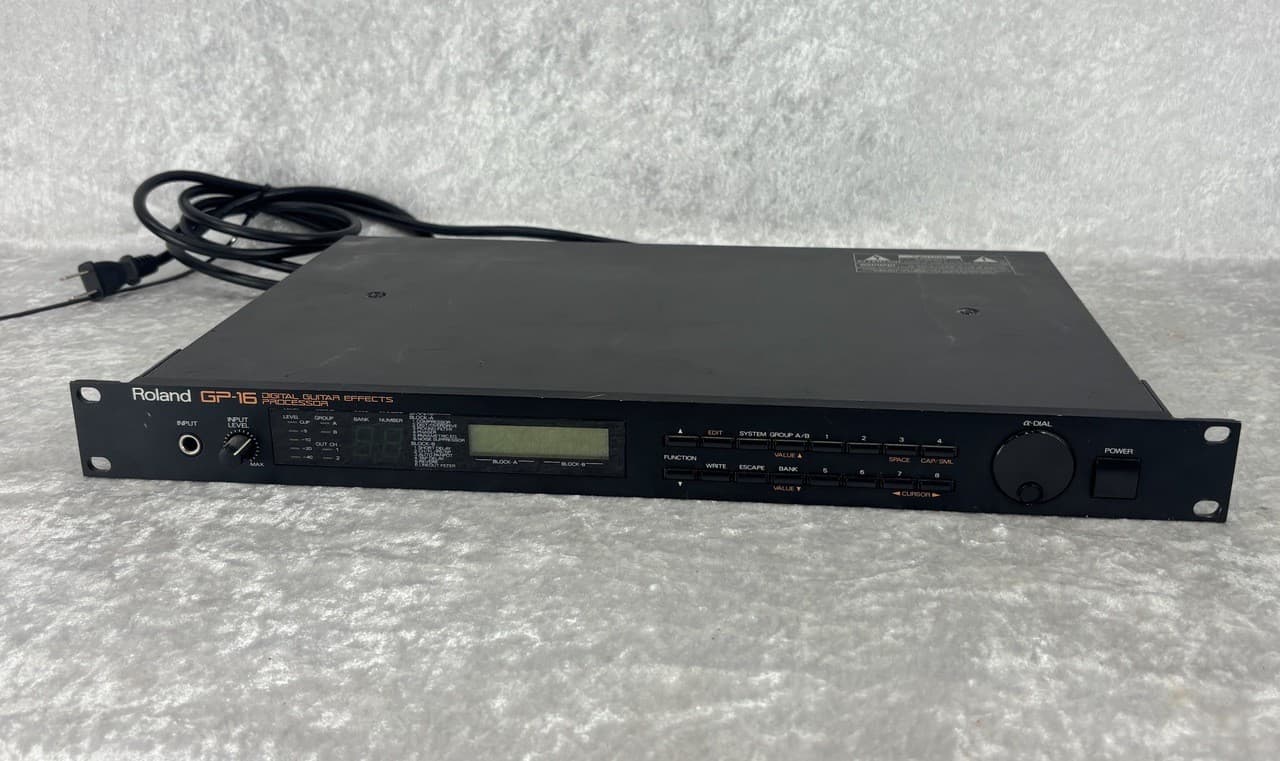 Roland GP-16 Digital Guitar Effects Processor unit