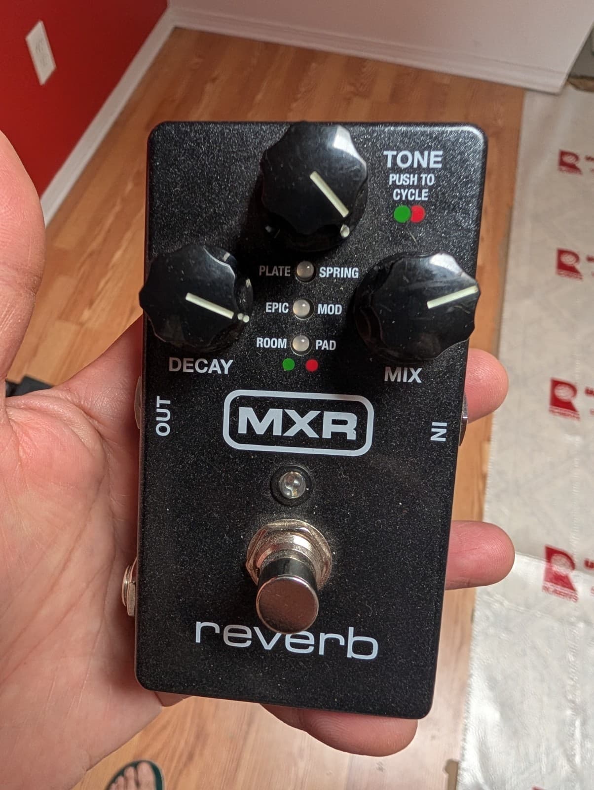 Dunlop MXR M300 Reverb Pedal Works Guitar 20V