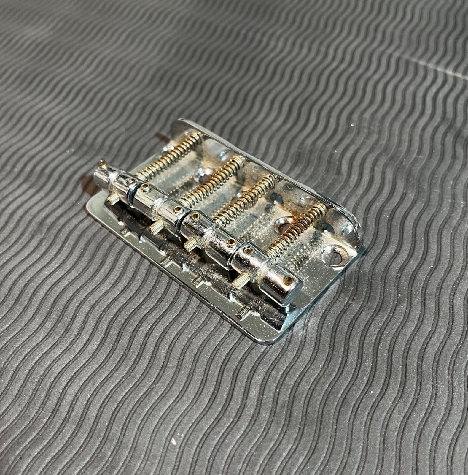 Squier Bass Bridge - P Bass - Jazz Bass - Chrome -4 string