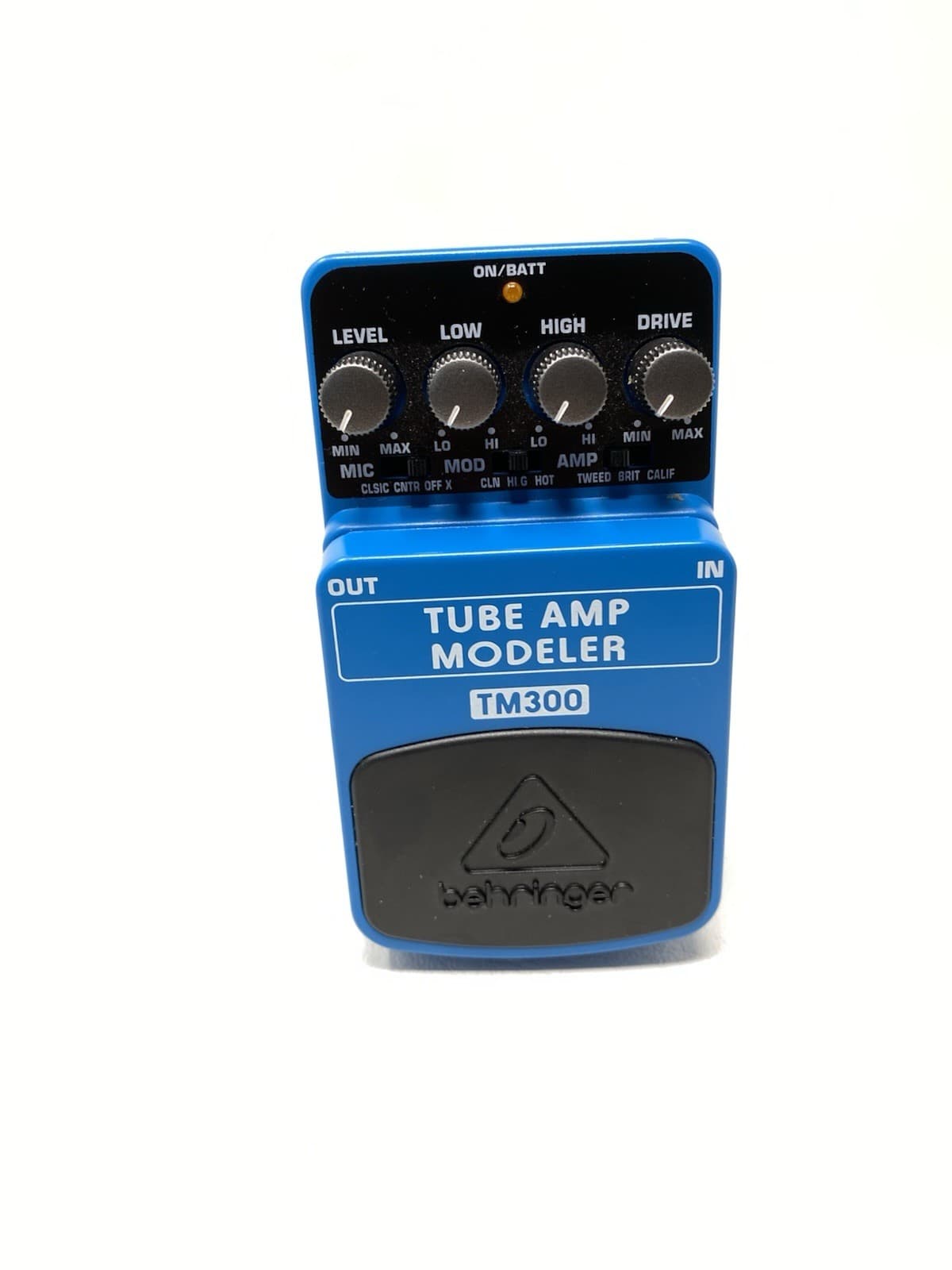 Behringer Tube Amp Modeler TM300 Good Used Condition Guitar Pedal