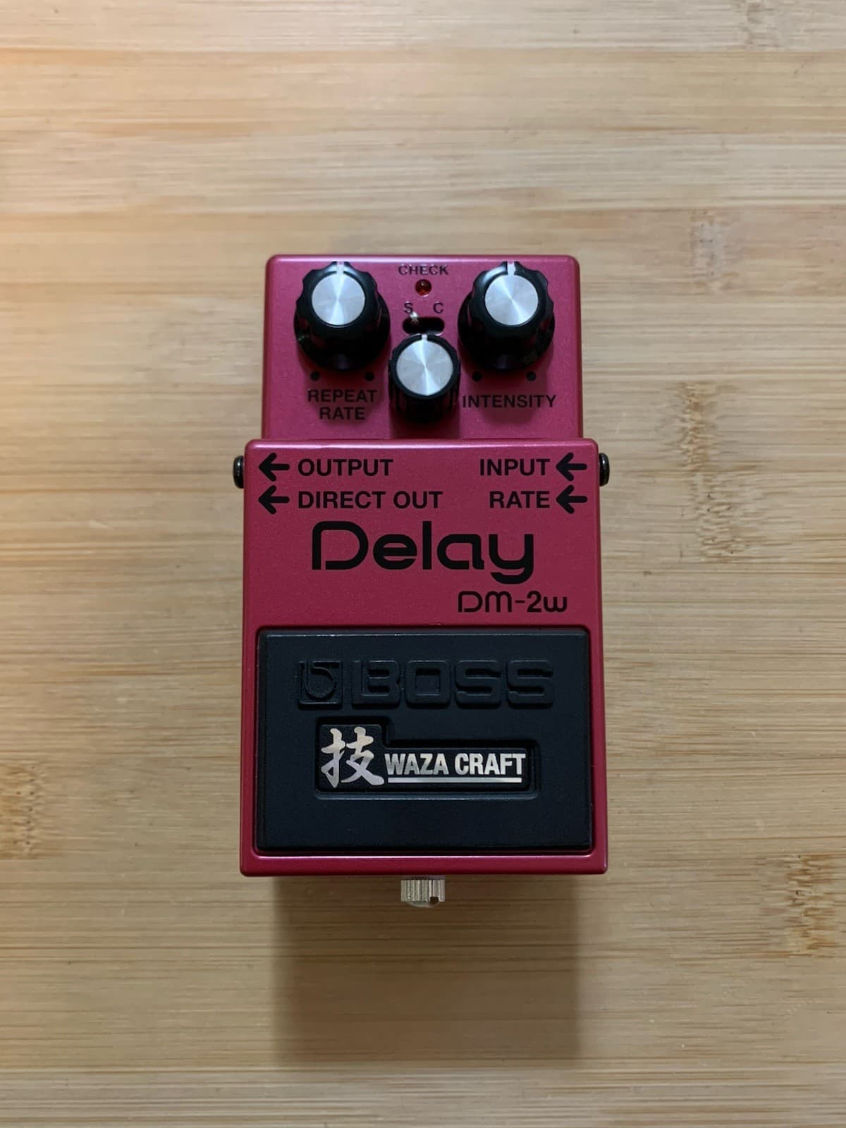 Boss DM-2W Delay Waza Craft Guitar Pedal
