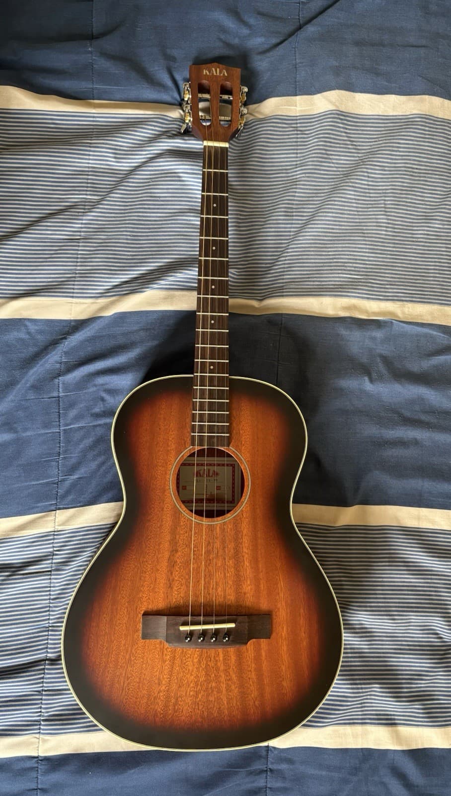 Kala KA-GTR-TB Tenor Guitar w/Gig Bag (READ DESCRIPTION)
