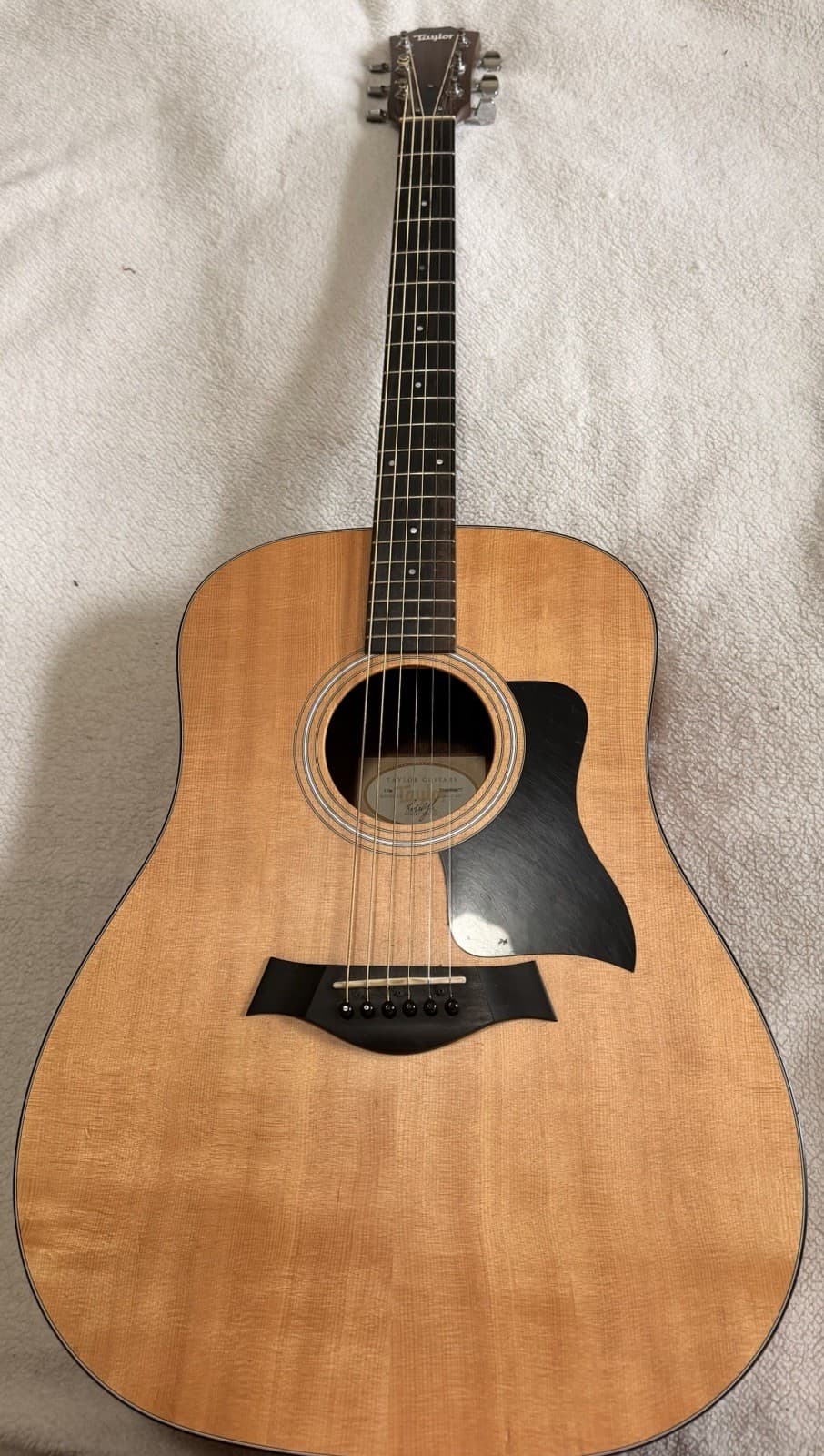 Taylor 110e Dreadnought Acoustic Guitar, 6 String, Natural, Gig Bag