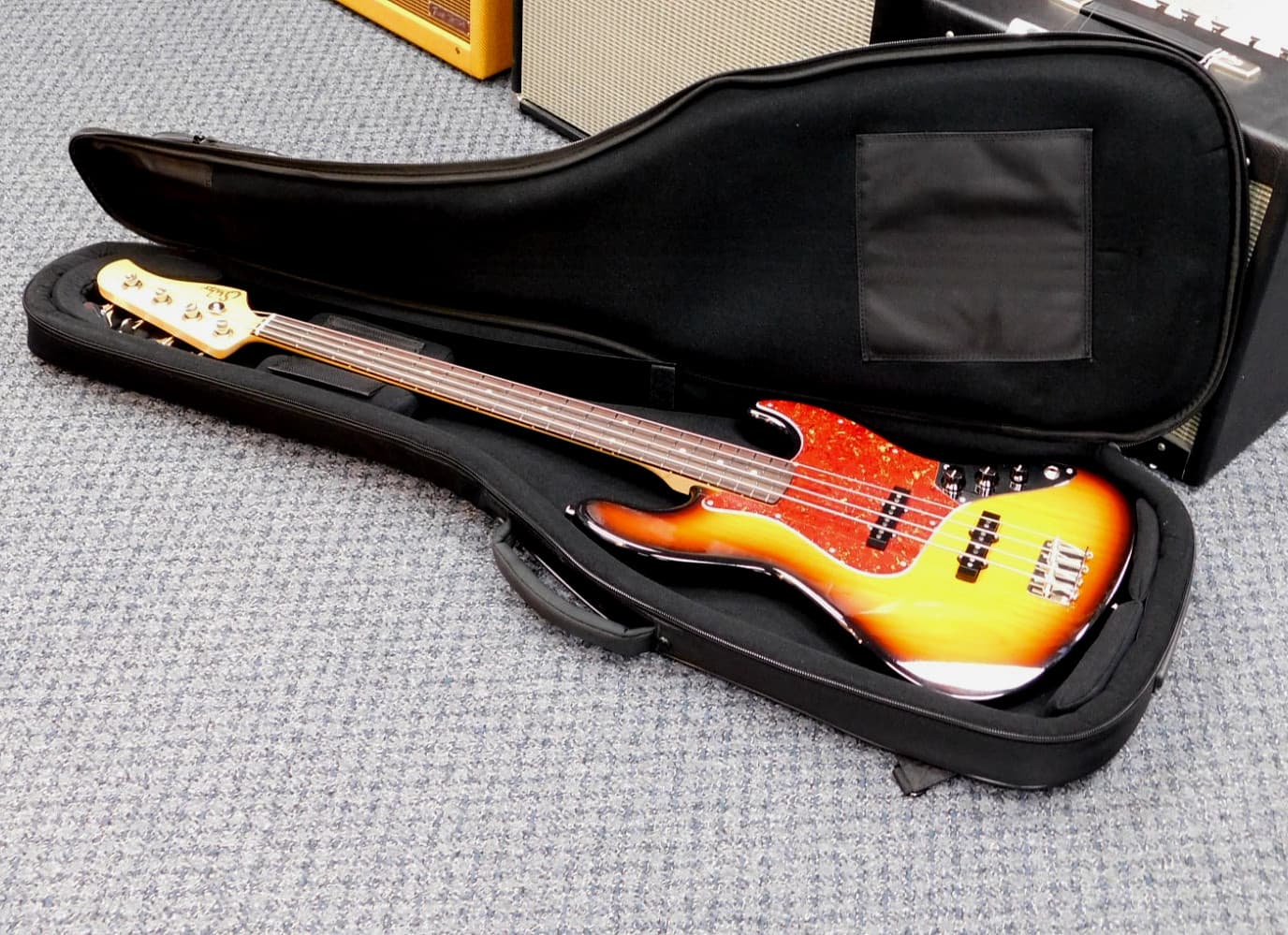 2025 Suhr Classic J Antique Electric Bass Guitar w/ Gig Bag! 3-Tone Burst! NICE!