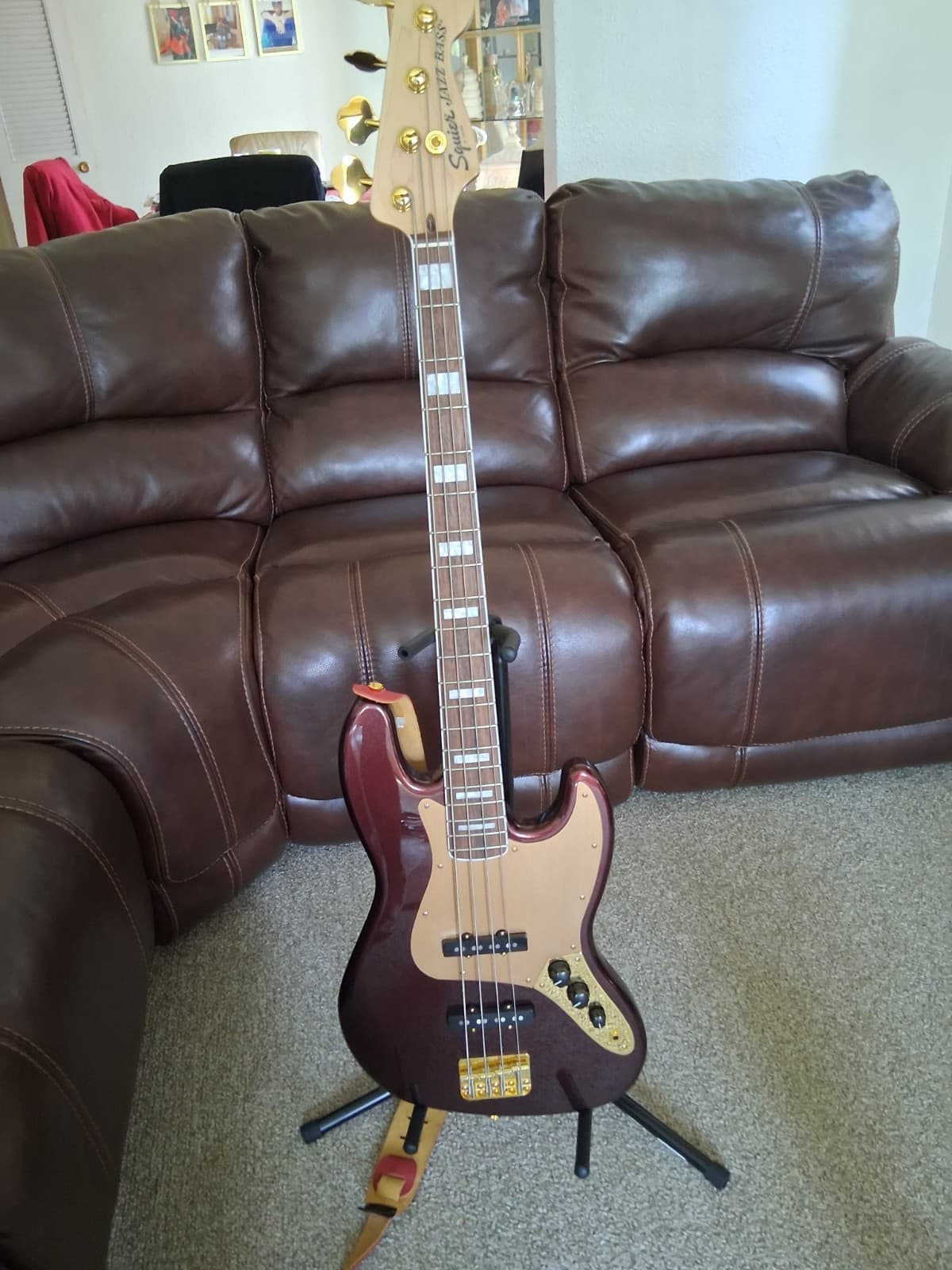 Squier 40th Anniversary Gold Edition Jazz Bass - Olympic White