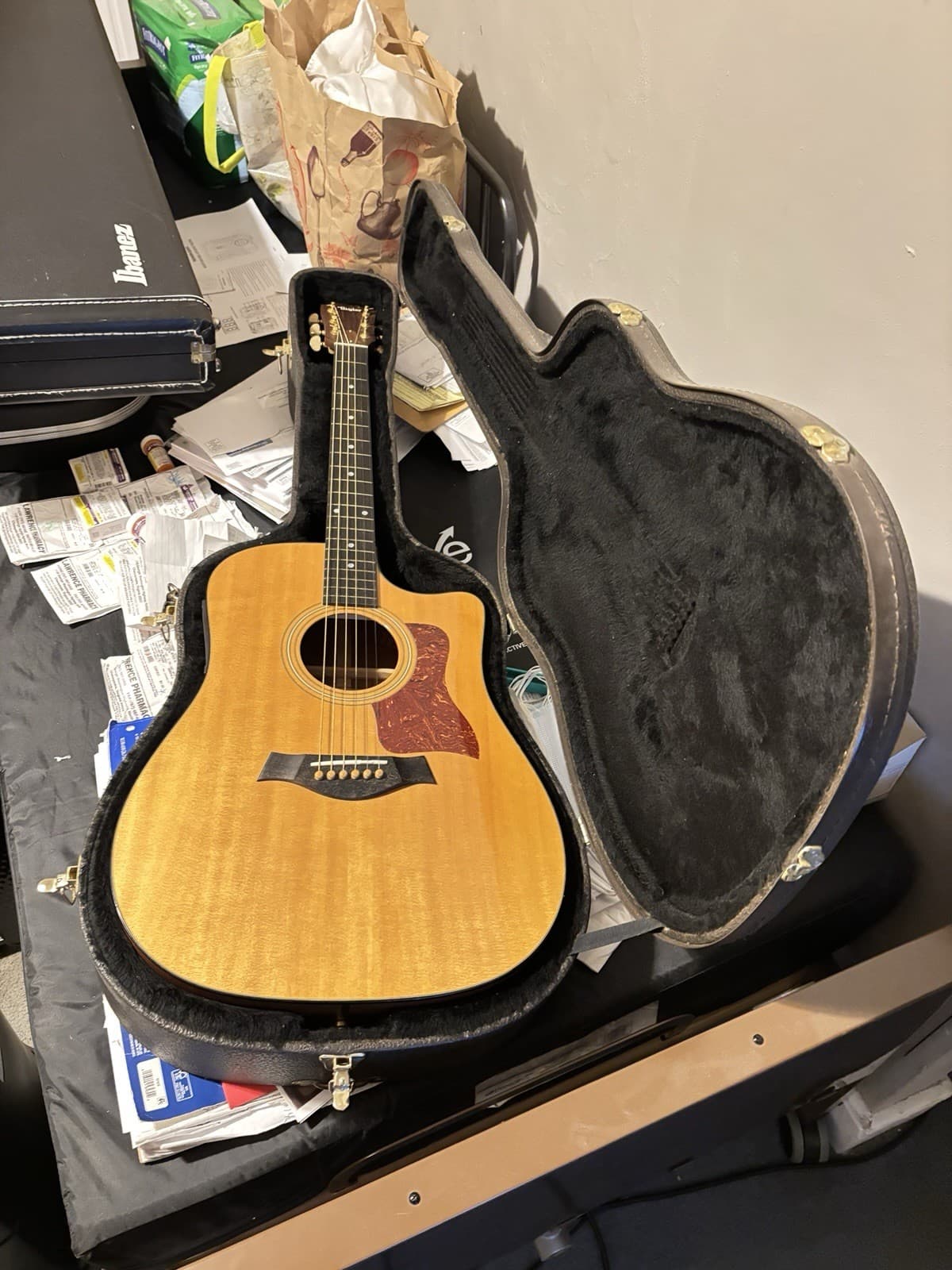 Taylor 310 CE Dreadnought Acoustic Guitar 6 String