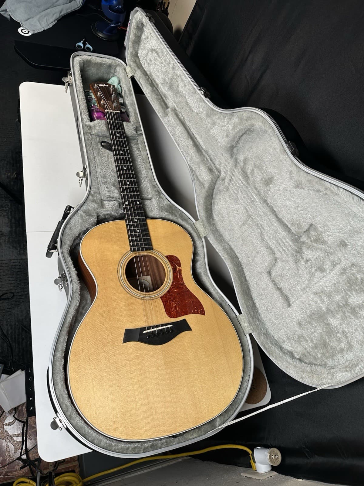 Taylor 214 Grand Auditorium Acoustic Guitar W/ Case
