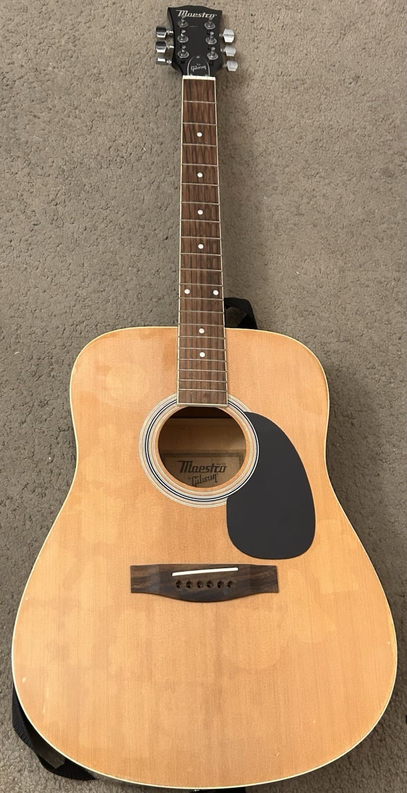 Maestro by Gibson Dreadnought Acoustic Guitar 6 String Natural Full Size