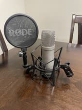 RODE NT1-A Studio Condenser Mic Bundle — Great Condition