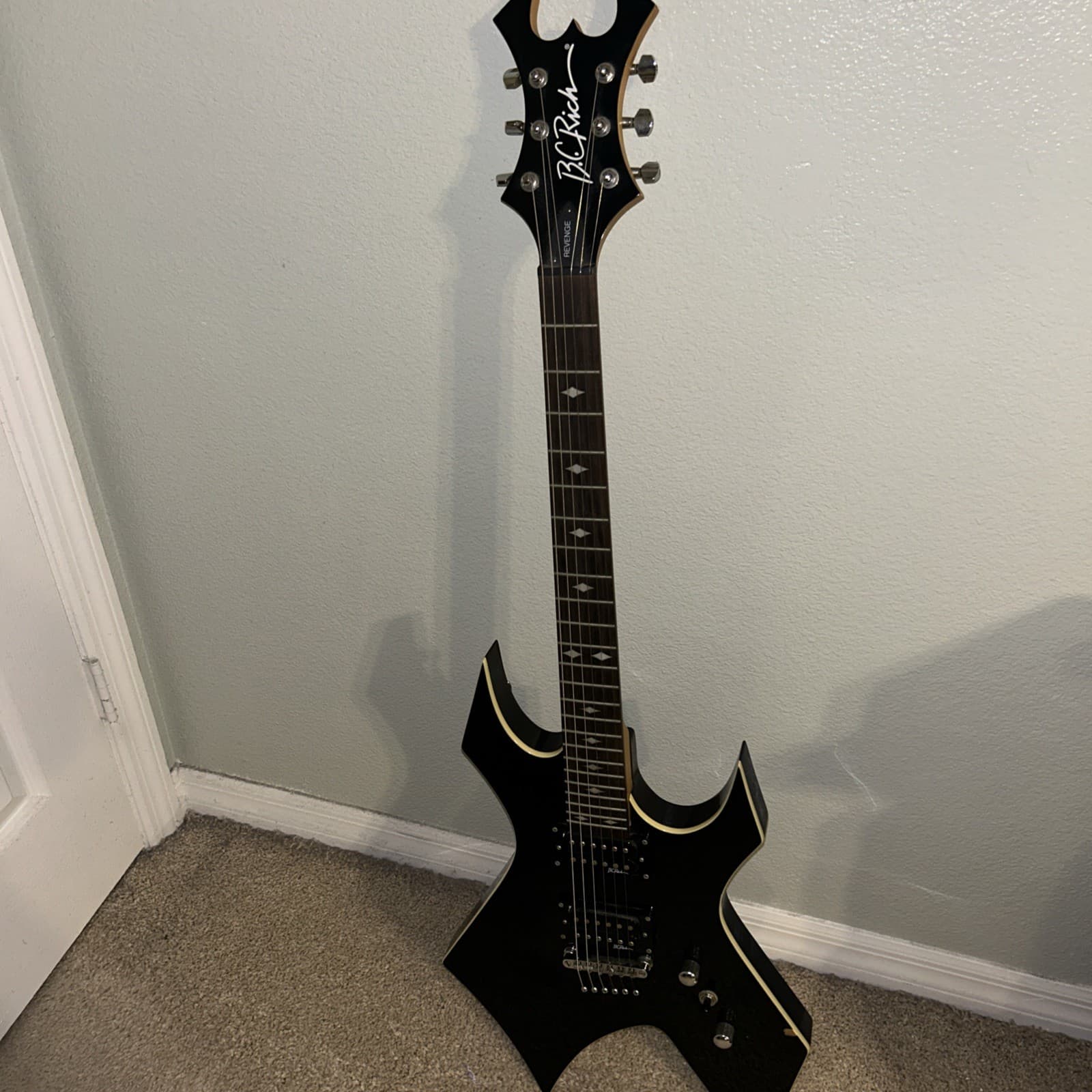 BC Rich Revenge Warlock Guitar Black