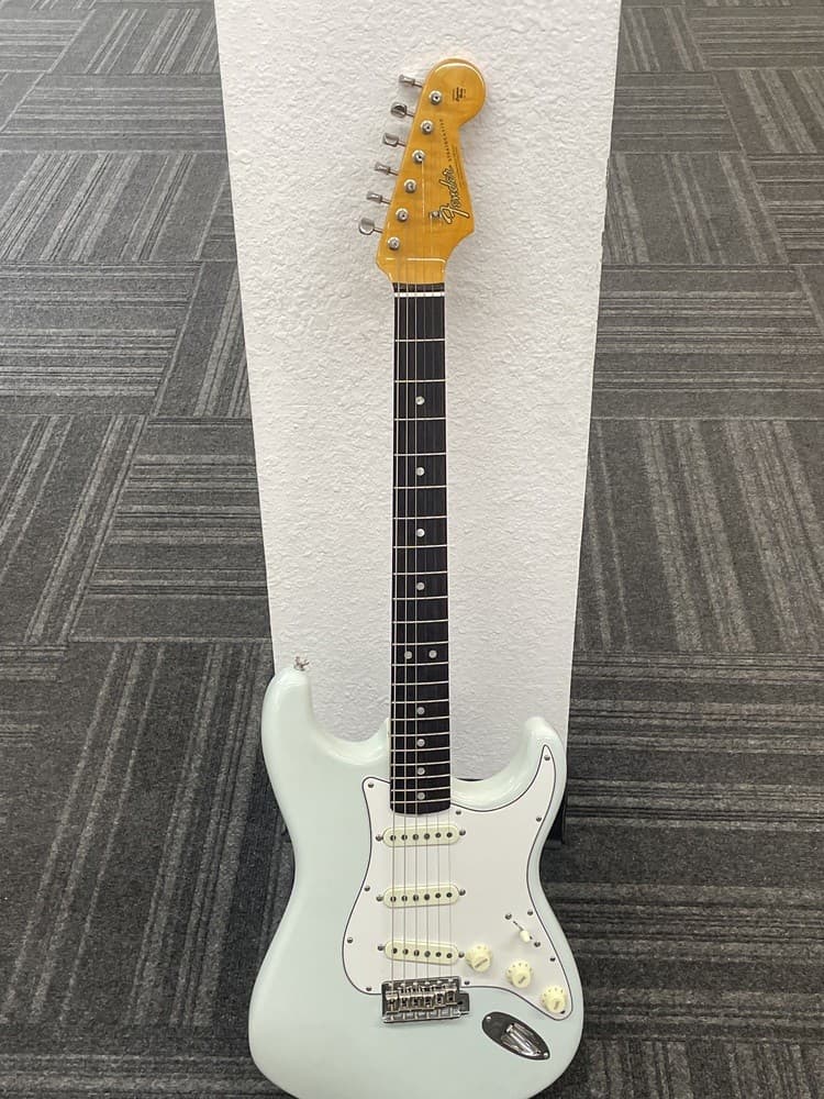 Fender American Vintage II 1965 Stratocaster Electric Guitar - Sonic Blue