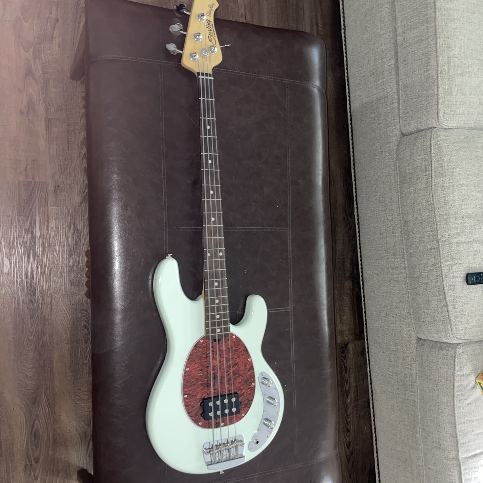 Sterling by Music Man StingRay Classic RAY24CA Bass Olympic White