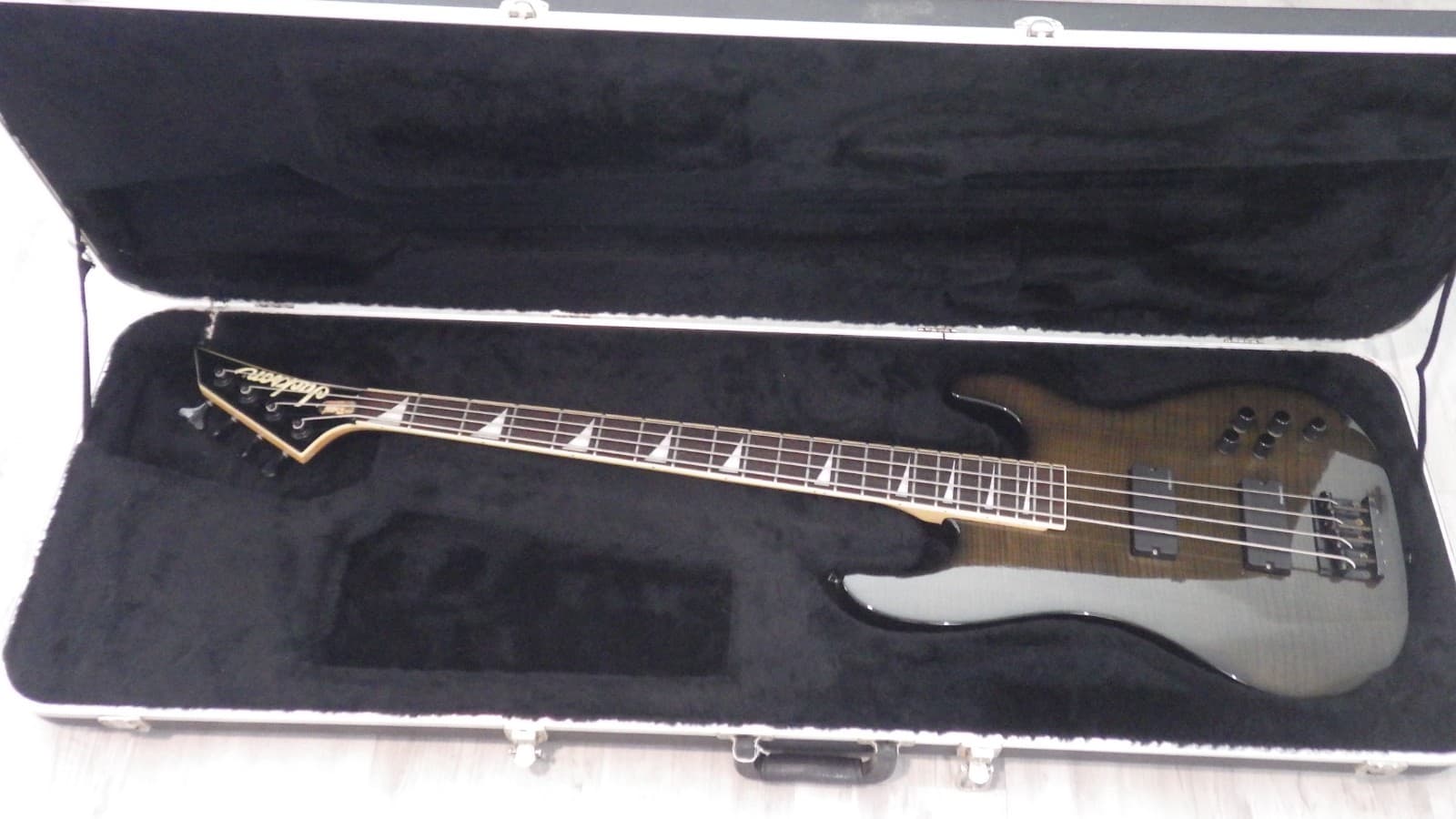 Jackson CMG Concert Bass MIJ EMG Active–Transparent Green Electric Bass