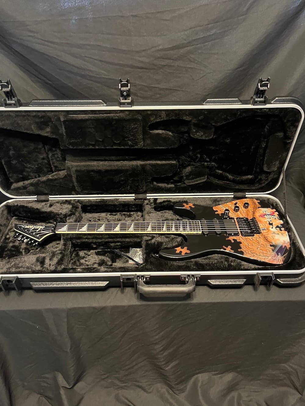 1990 USA Jackson Soloist Rare Jigsaw Girl Graphic Guitar W/Case