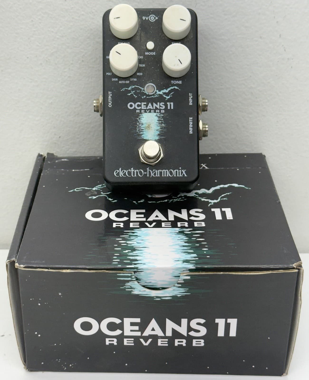 Electro Harmonix Oceans 11 Reverb Guitar Effects Pedal + Box UNTESTED READ