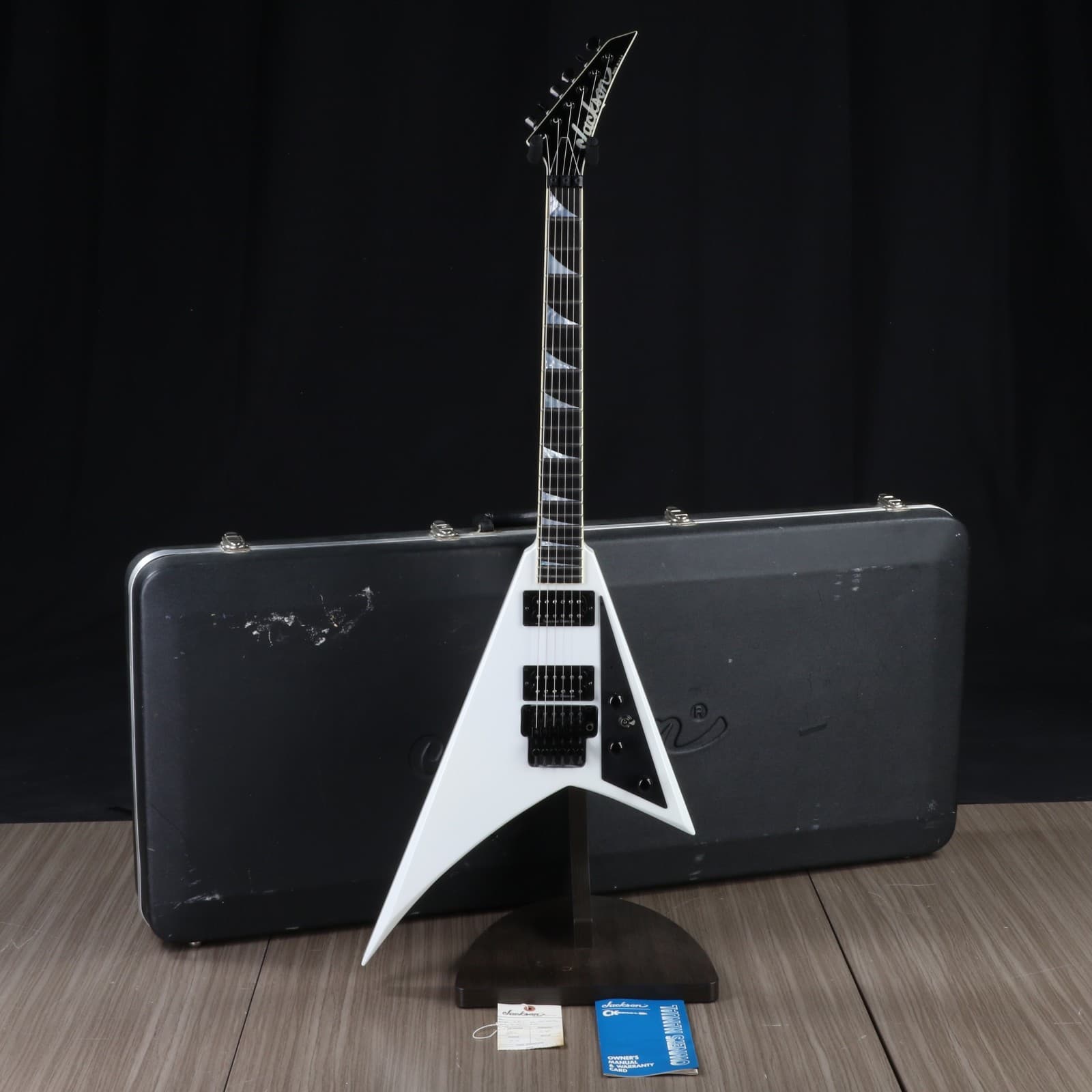 Jackson RR1 Randy Rhoads Semi-V Electric Guitar w/Floyd Rose & OHSC -Pearl White