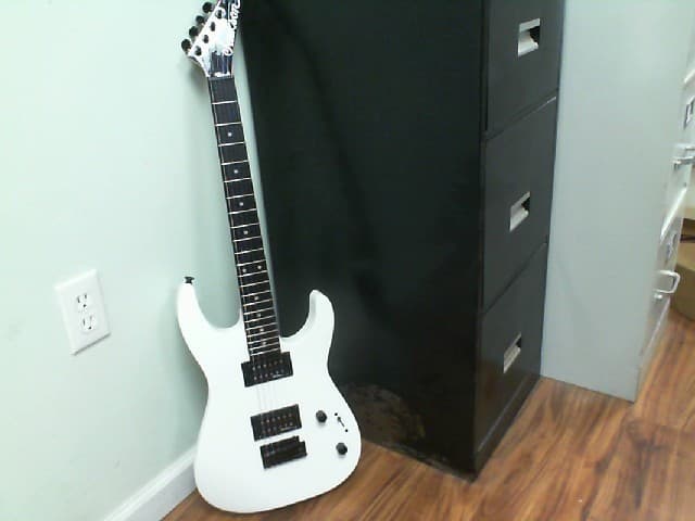JACKSON GUITARS JS11 DINKY White (WKS012533)