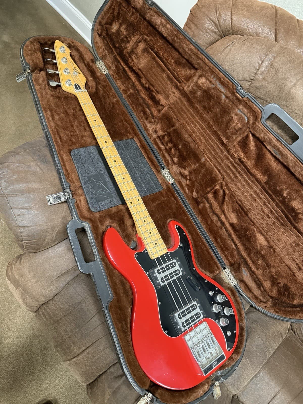 Peavey T-40 Bass USA-made Red 1981
