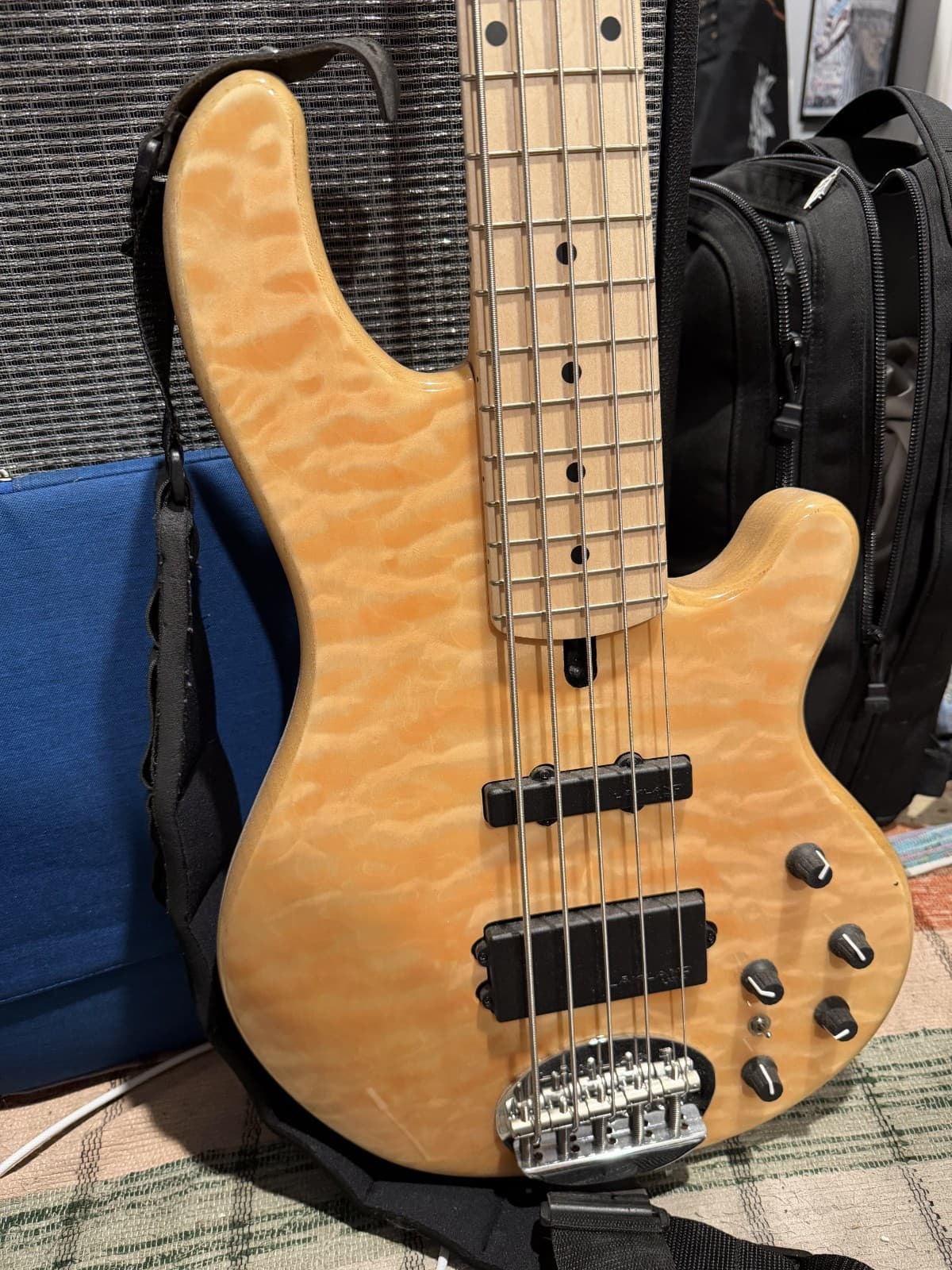 Lakland Skyline 55-02 Deluxe 5 String Bass - Natural with Maple fingerboard