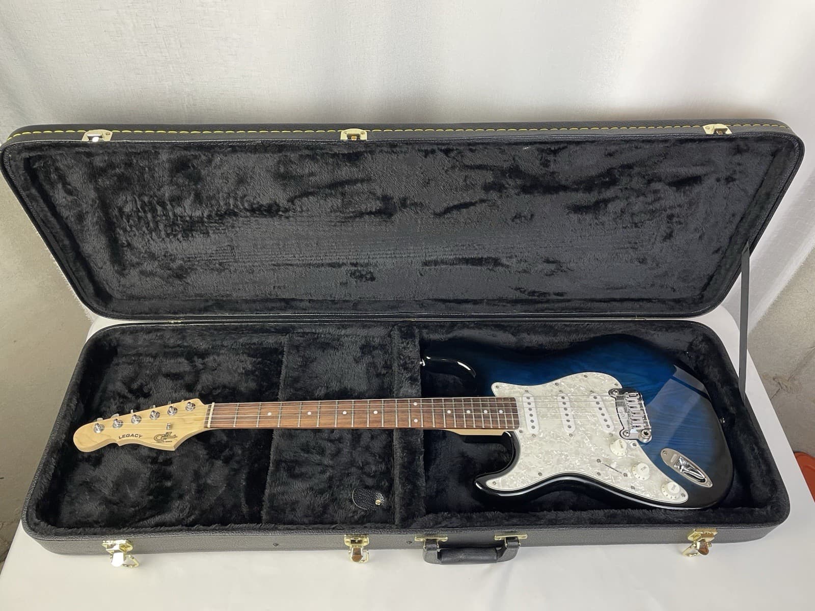 G&L Tribute Legacy Electric Guitar - Blue Burst - LEFT Handed w/Hard Case & Key