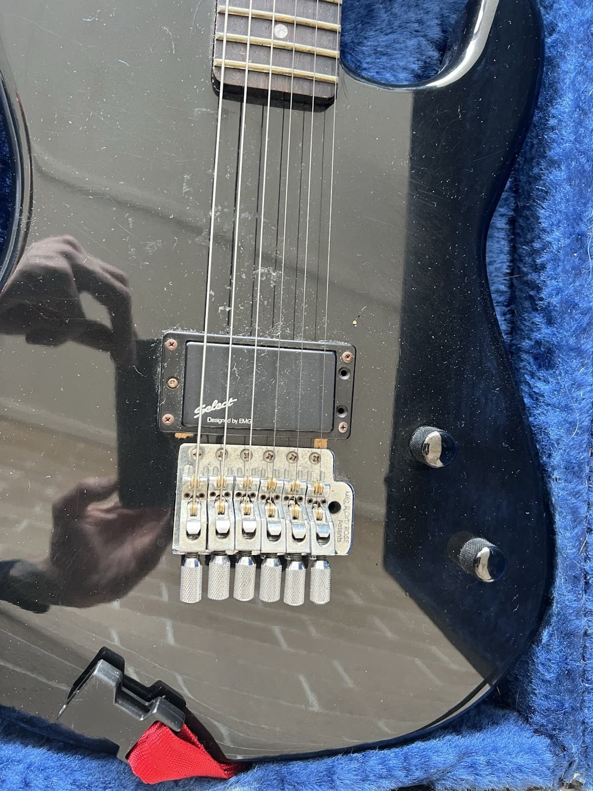 B.C. Rich Rave Guitar with Hard Case. Used.