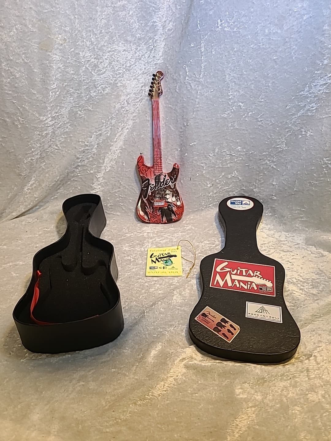 Vintage Guitar Mania Mini Fender Guitar Stratocaster No 12064 Eye Of A Stranger