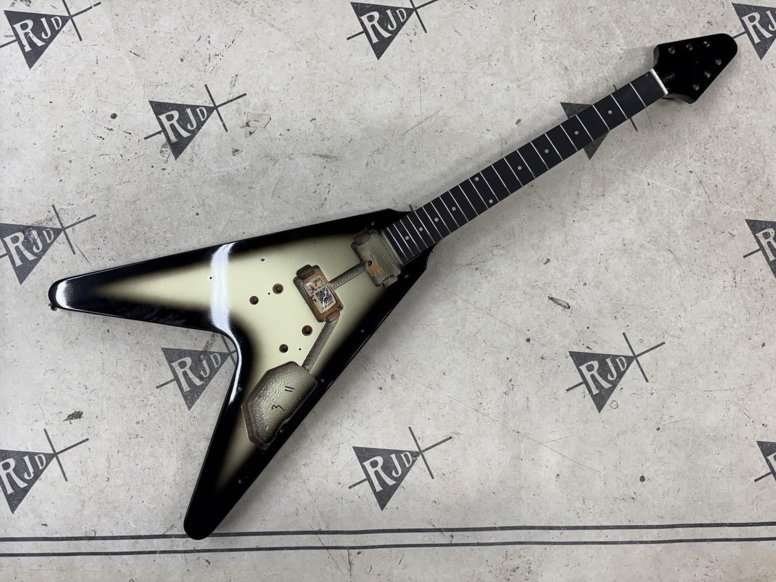 2025 70's Epiphone Flying V Guitar Husk Repaired Silverburst Battle Damage