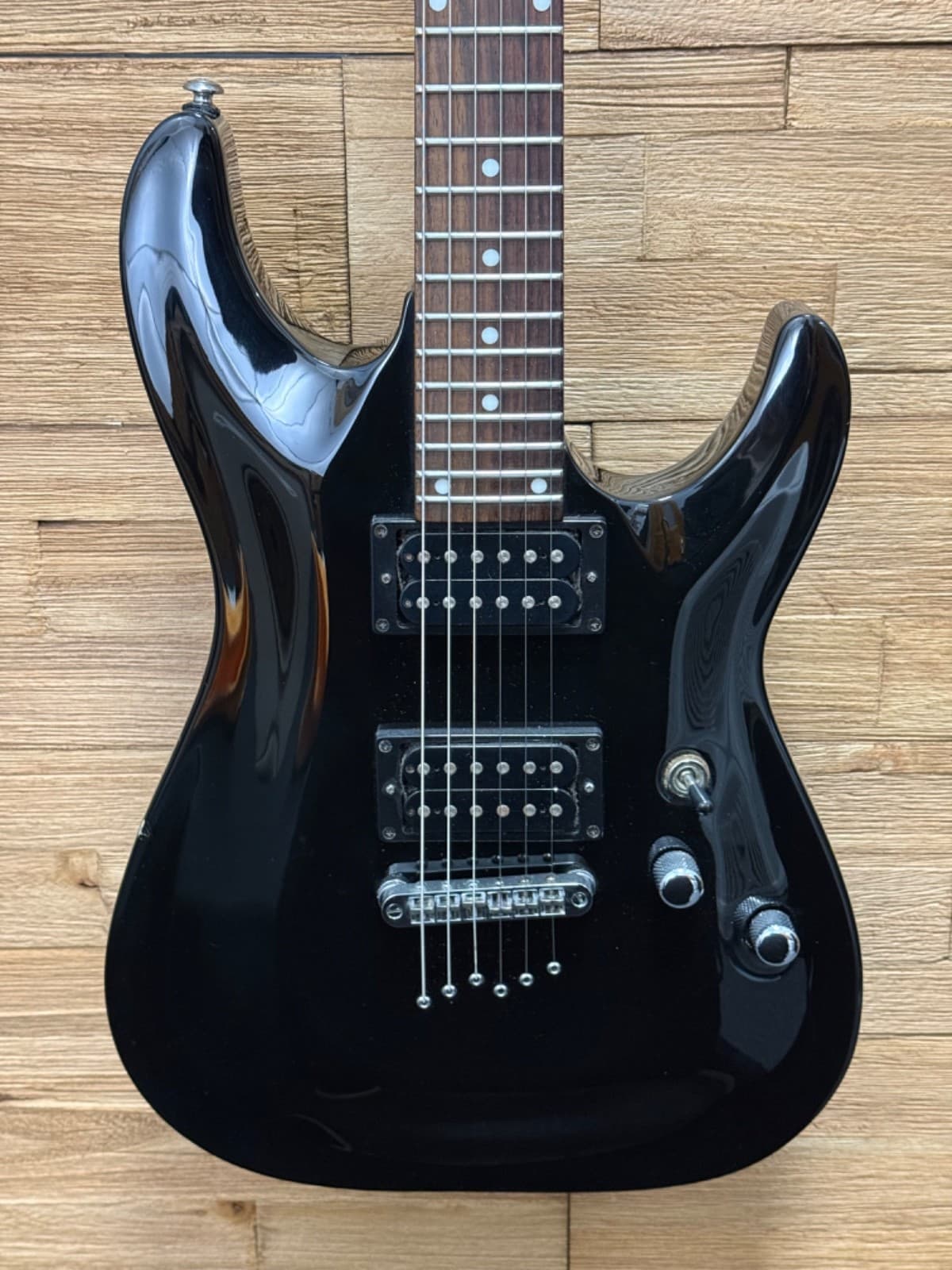 Schecter Omen 6 Electric Guitar -Diamond Series- 2005- Black Gloss - 8lbs 1oz