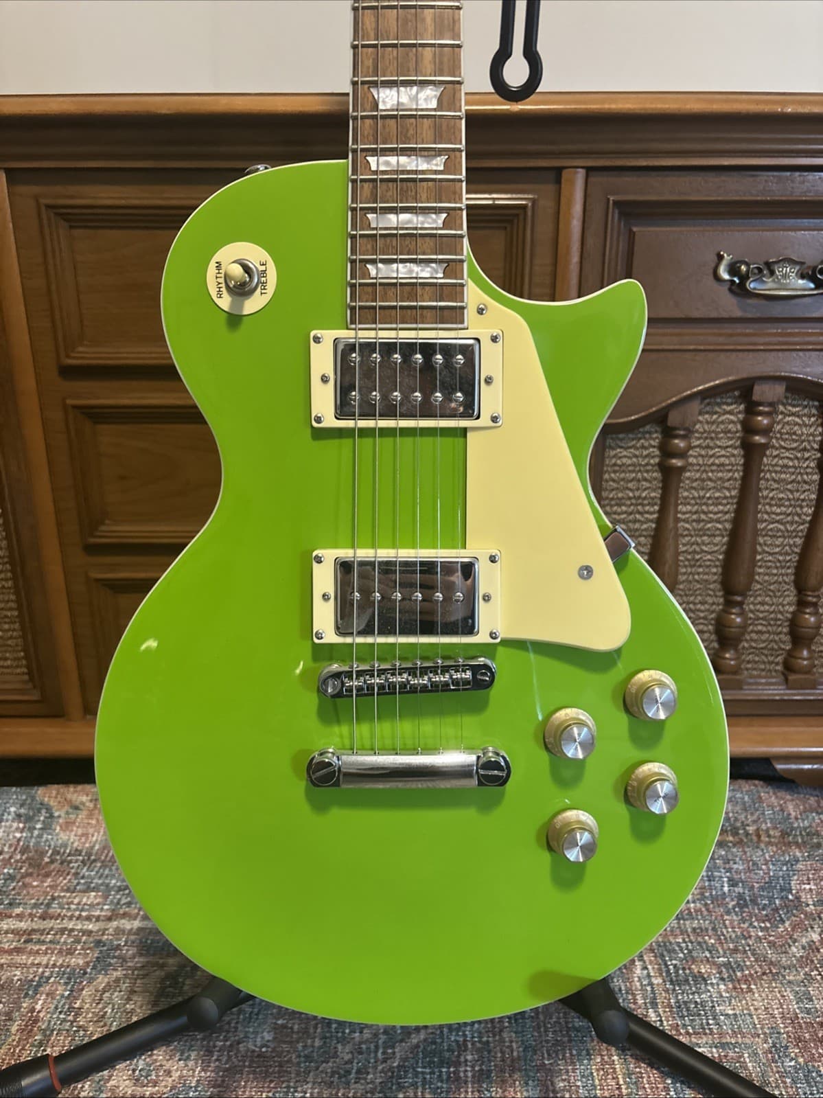 Used Firefly Les Paul “Classic Series” Electric Guitar UNIQUE COLOR GREEN