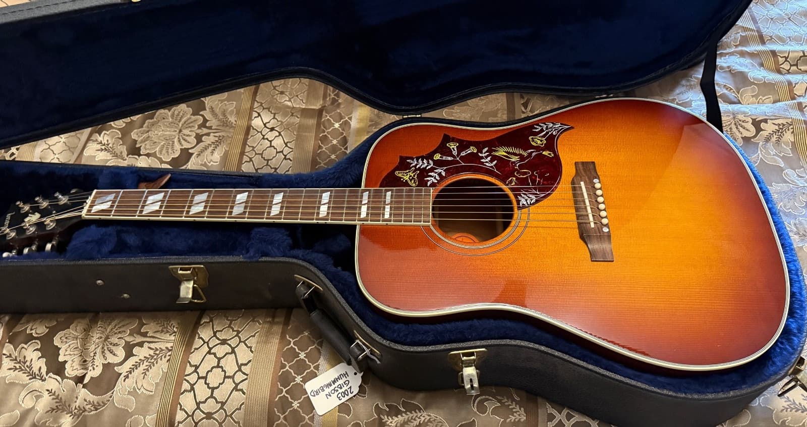 2003 Gibson Hummingbird Light Sunburst Acoustic With Original Gibson Guitar HSC