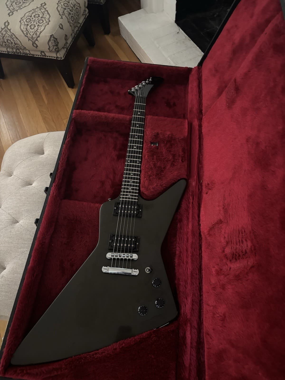 Gibson Explorer 1985 Charcoal 6 String Solid Mahogany Ebony Original Hard Case
