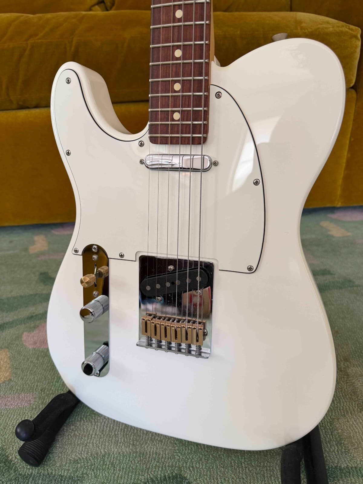 Telecaster Player guitar lefty left-handed — '51 nocaster pickups, brass saddles
