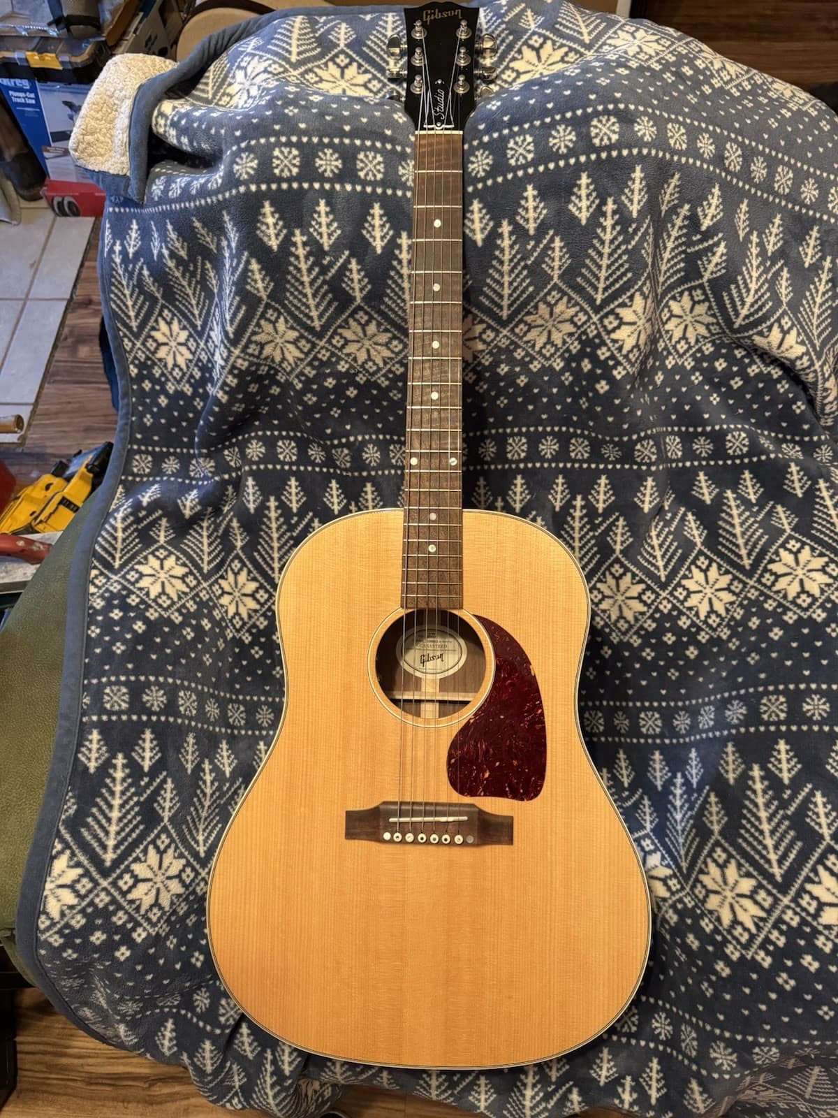 Gibson J-45 Studio Dreadnought Acoustic Guitar 6-String Walnut B&S w/ Case 2019