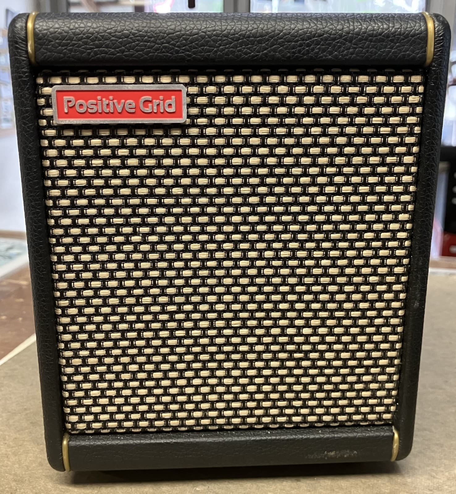 Positive Grid Spark MINI 10 Watt Battery-Powered Stereo Combo Amp Guitar Speaker