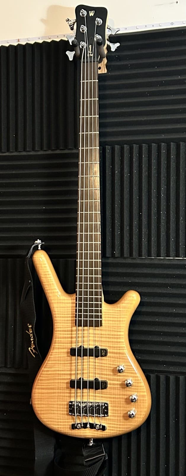 Warwick RockBass Corvette 5-string Bass Guitar Gig Bag and Strap Natural Finish