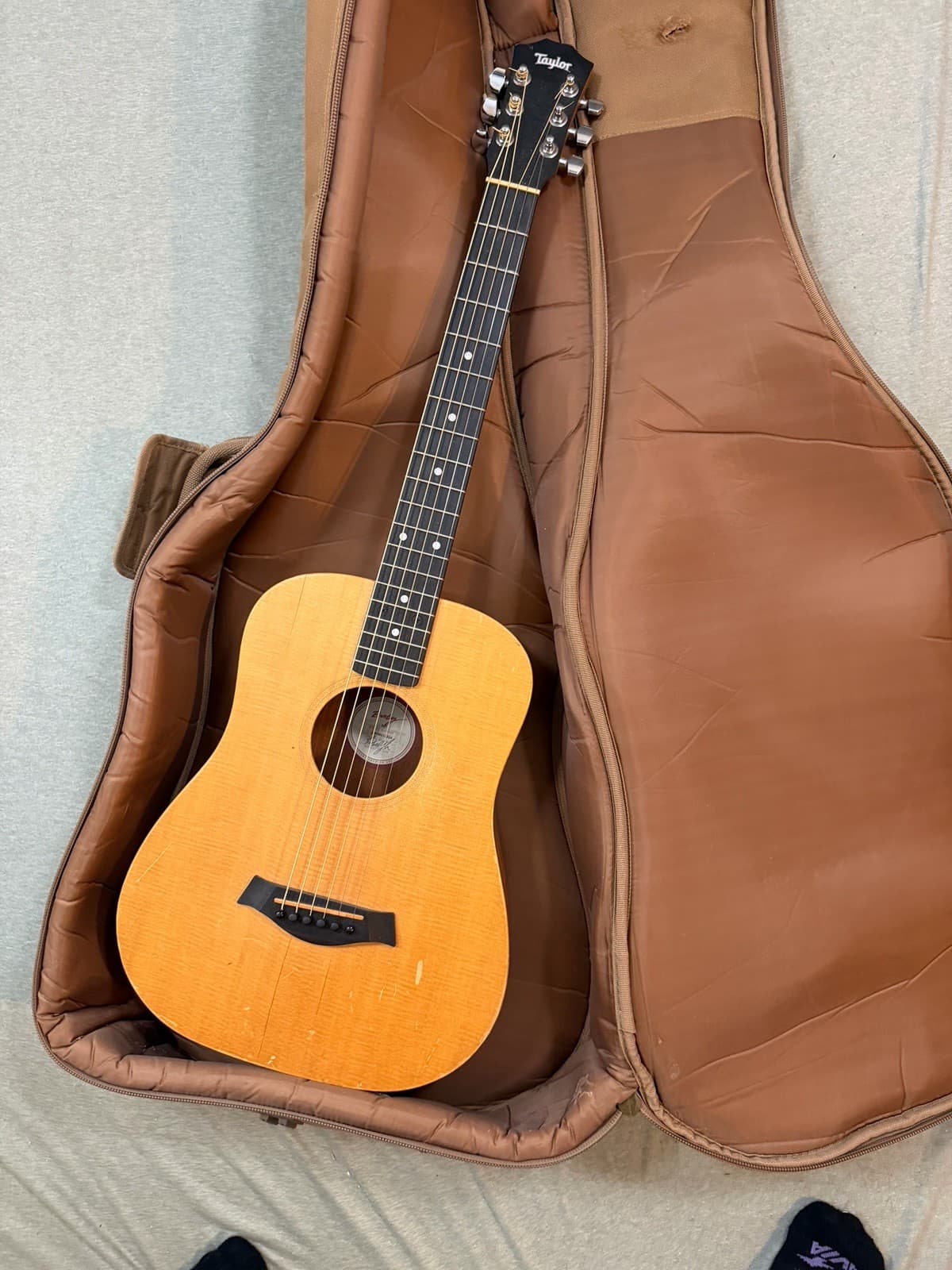 Taylor Baby Taylor Acoustic Guitar - Natural - Used with Gig Bag Model 305