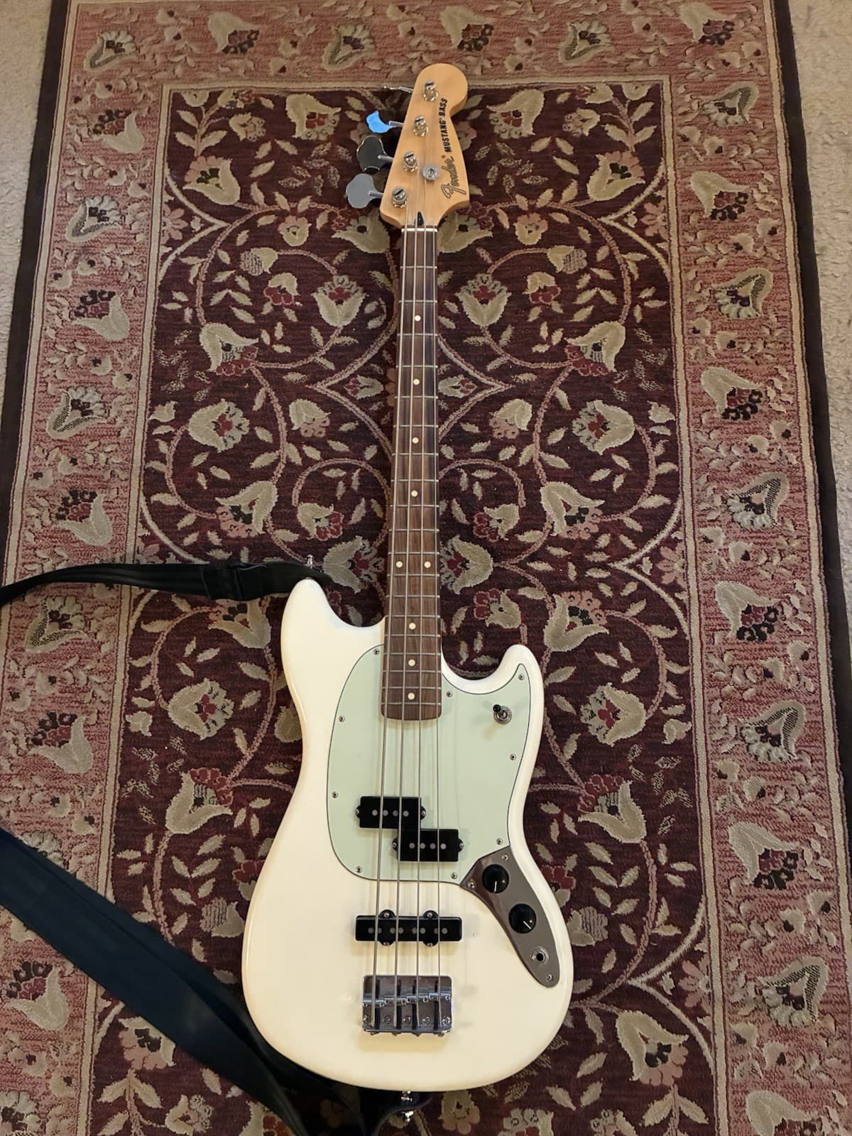 Fender Mustang Bass Guitar White 2018